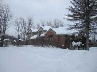 9345 River Island Dr, Brewerton, NY 13029