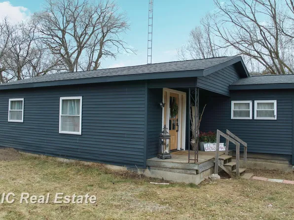 5036 Hanes Rd, Vassar, MI 48768