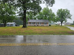949 Tar Heel Rd, Tar Heel, NC 28392