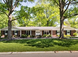 360 Pebble Acres Dr, Saint Louis, MO 63141