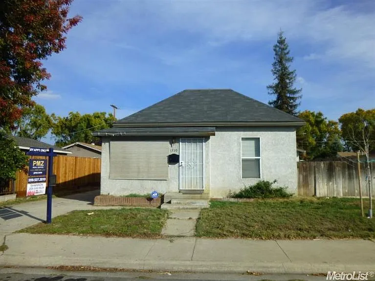 1710 Tully Rd photo 1