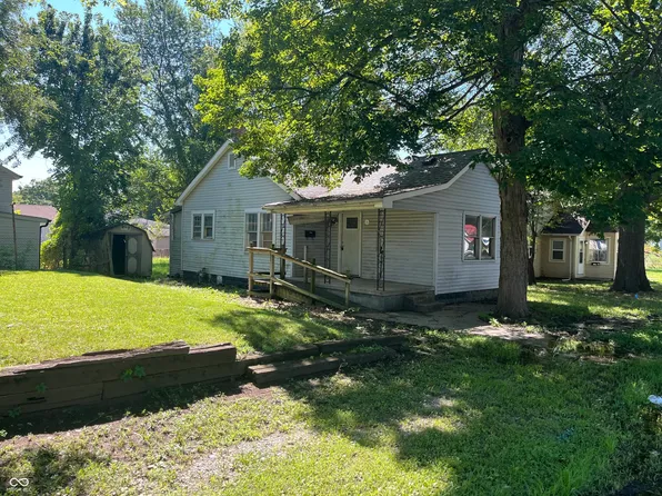 2210 Sherman St, Anderson, IN 46016