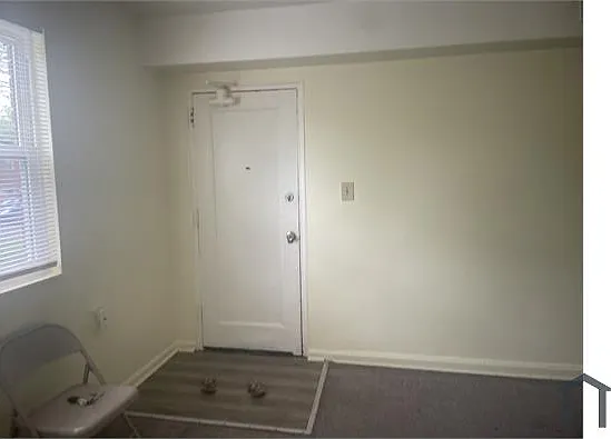 6006 Clay St NE — Photo 8
