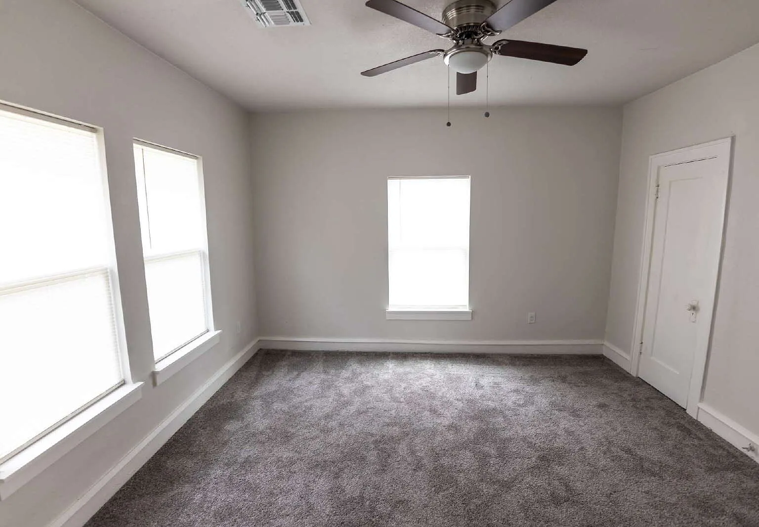 3 bed, 2.0 bath, 1528 sqft, $1,375 — Photo 3