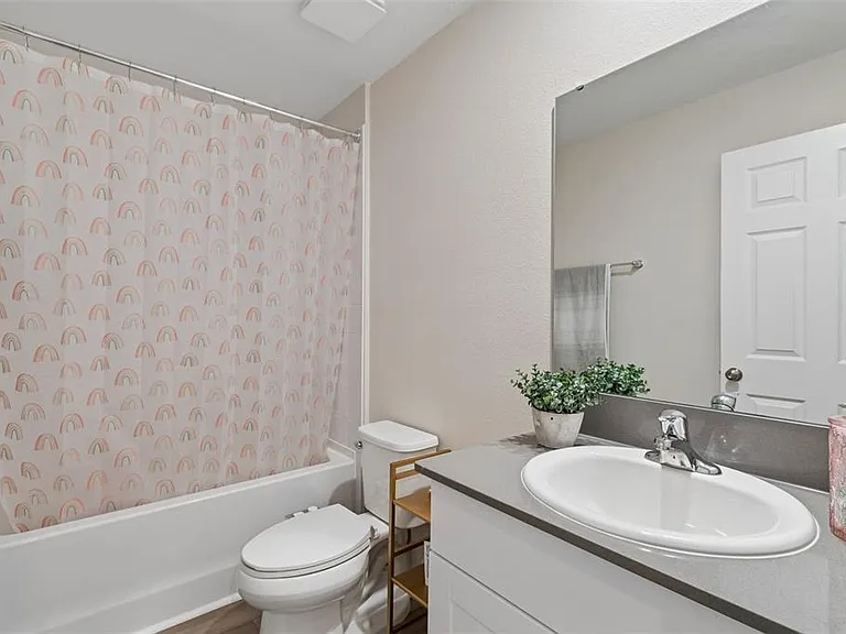 4023 Gardenia Ave — Photo 41