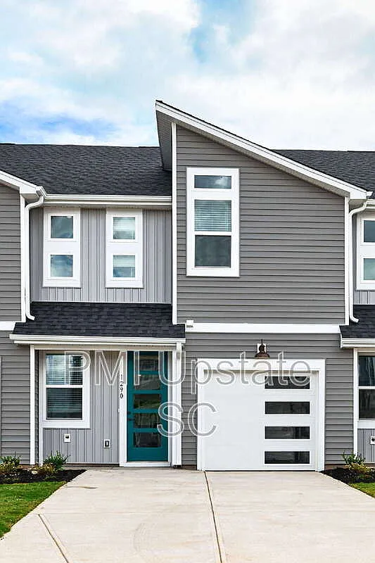 4 bed, 3.5 bath, 1810 sqft, $1,850 — Photo 1