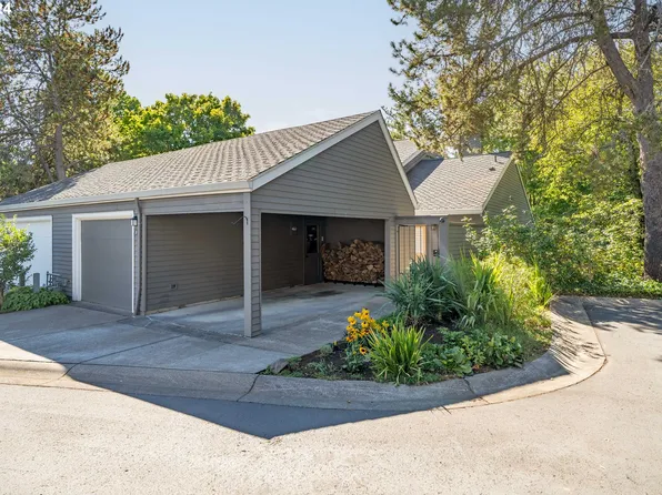 10 Greenridge Ct, Lake Oswego, OR 97035