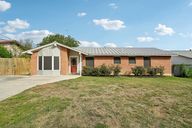 Herlinda Dr-S3009-001.jpg