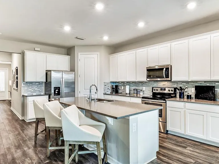16216 Palmetto St — Photo 12