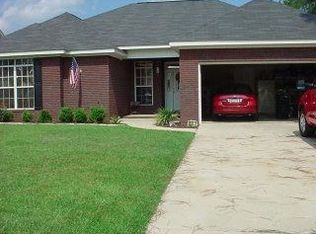 201 Okeechobee Dr, Dothan, AL 36301