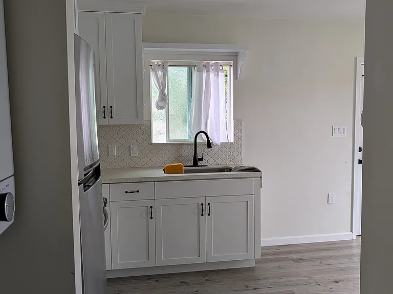 9948 1/2 Bevis Ave — Photo 16