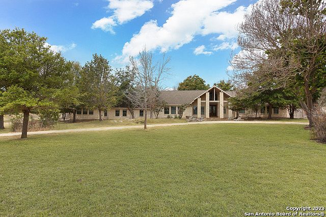 1st image of 938 SADDLE CLUB DR