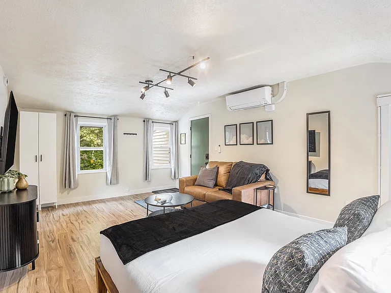 37 Gold Ave NW #3 — Photo 14