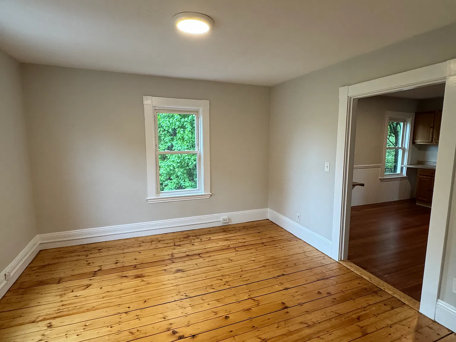 3 bed, 1080 sqft, $2,800 — Photo 4