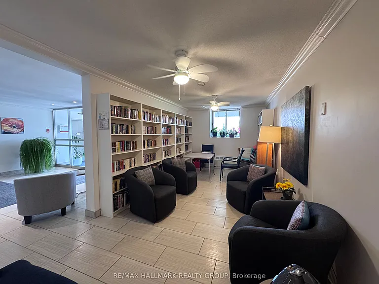 2400 Virginia Dr #510 — Photo 32