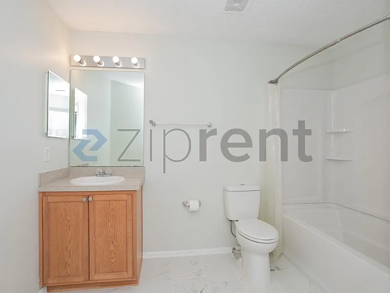 76195 Deerwood Dr — Photo 34
