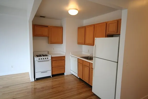 Rented by Aether Property Group | media 18