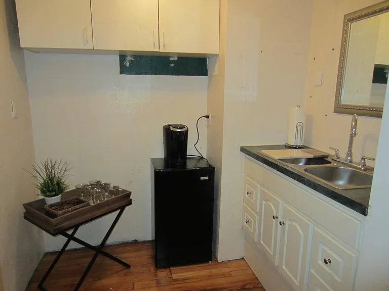 1115 N 6th Ave — Photo 33