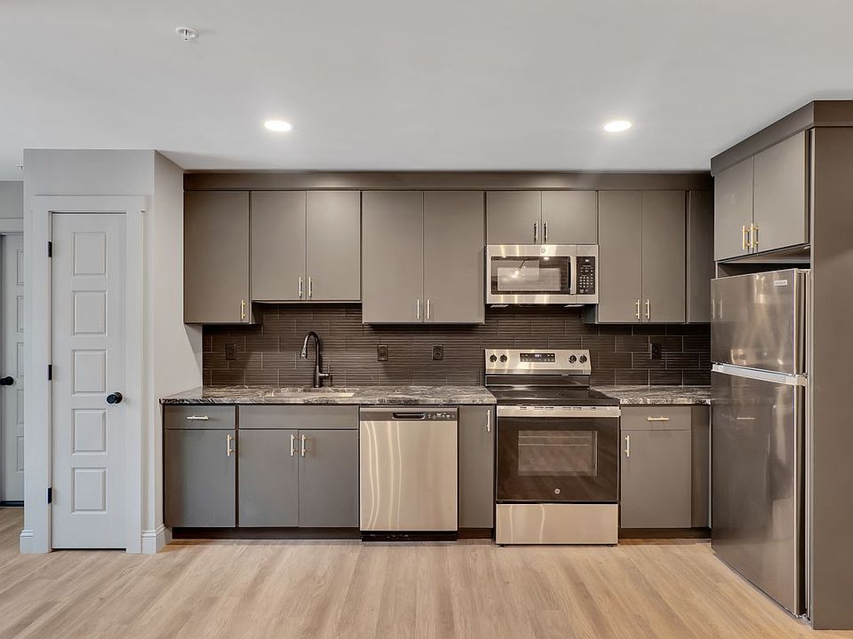 1st image of 36 Pawling Ave #203