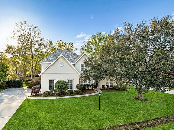 3rd image of 1300 Ridge Way Dr