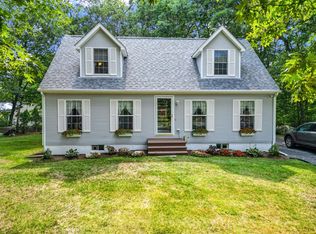 72 Neadam Ct, Swansea, MA 02777