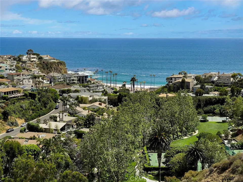 1131 Emerald Bay