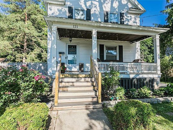 4th image of 121 Elmwood Ave