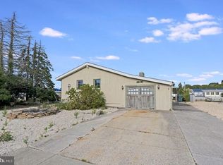 8 Hunter Dr, Little Egg Harbor, NJ