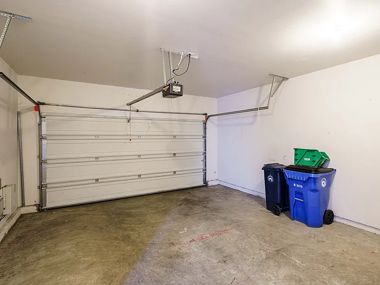 1926 SE 11th Ave #1926 — Photo 33