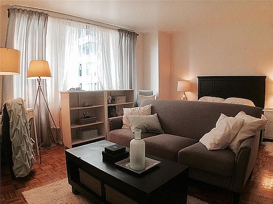 3rd image of 235 E 40th St APT 23I