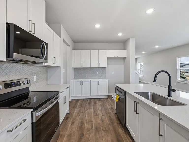 4044 Lecroy Ct — Photo 10