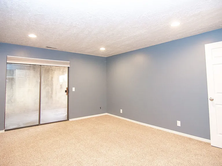 1340 Ridgewood Ln — Photo 15