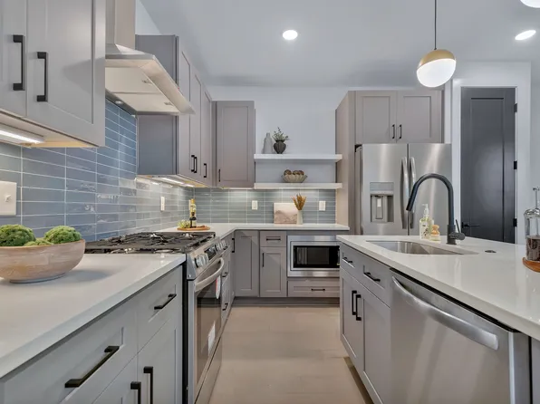 2010 14th Ave N Unit A, Nashville, TN 37208