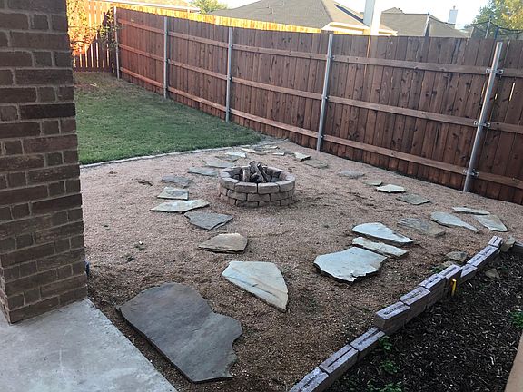 5th image of 1310 Luckenbach Dr