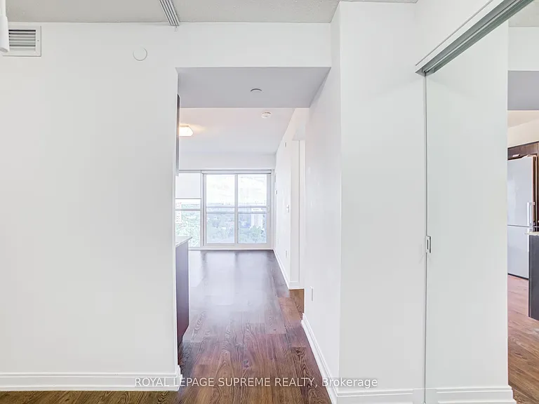 275 Village Green Sq #1920 — Photo 9