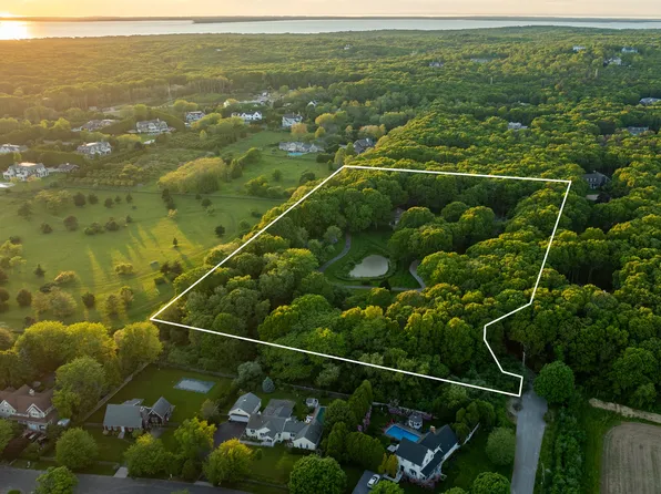 536 Blank Ln, Water Mill, NY 11976