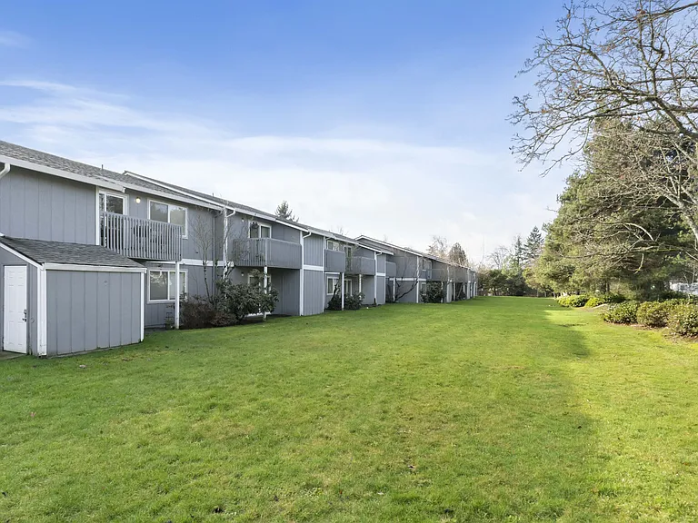 Golden Given Apartments — Photo 15