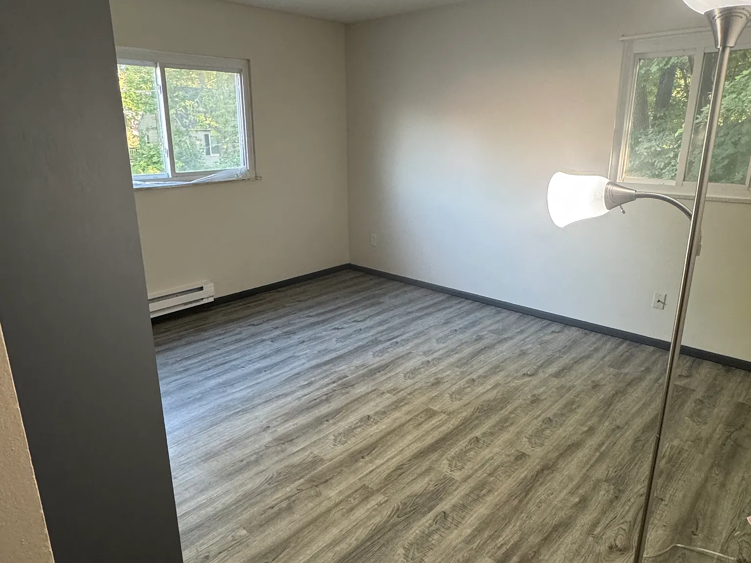 2 bed, 850 sqft, $950 — Photo 4