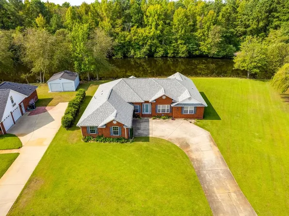 304 Wendemere Dr, Sumter, SC 29153