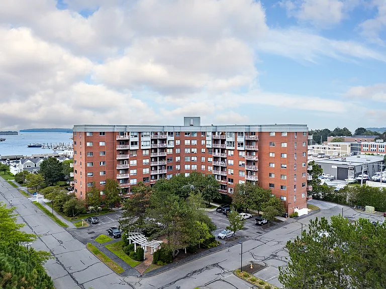148 Breakwater Dr #605 — Photo 34