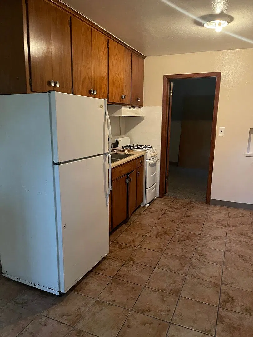 1 bedroom heat included — Photo 4