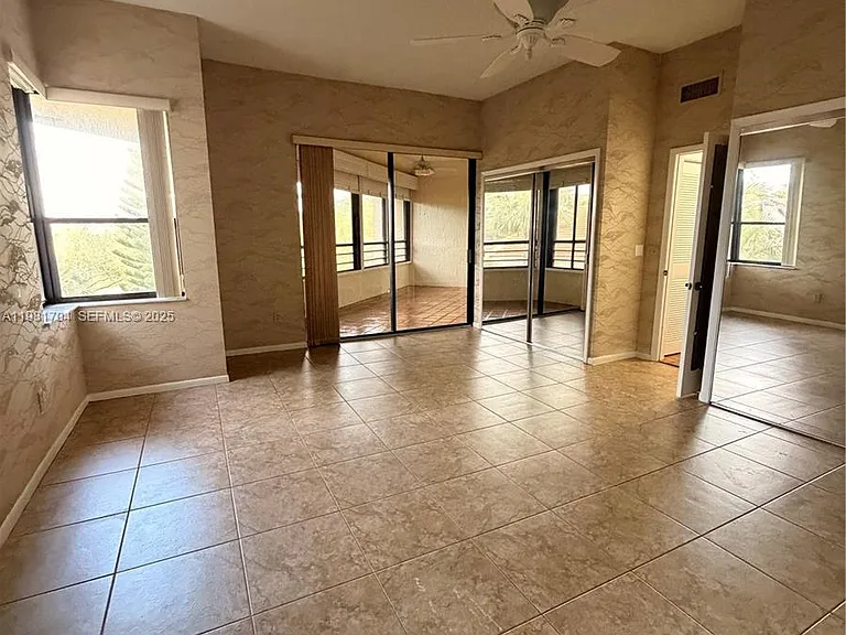 7460 La Paz Blvd #310 — Photo 29