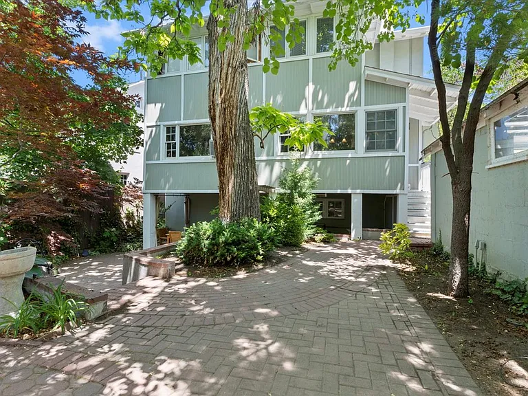 1442 E Federal Way — Photo 26