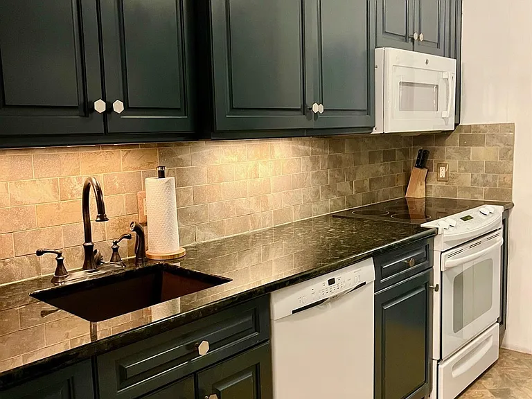 301 Beech St #8D — Photo 7
