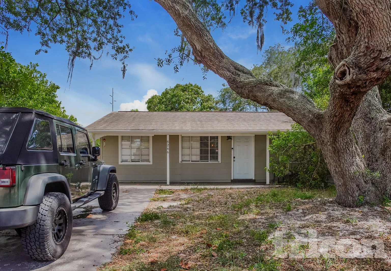 6266 5th Avenue South St. Petersburg FL — Photo 1
