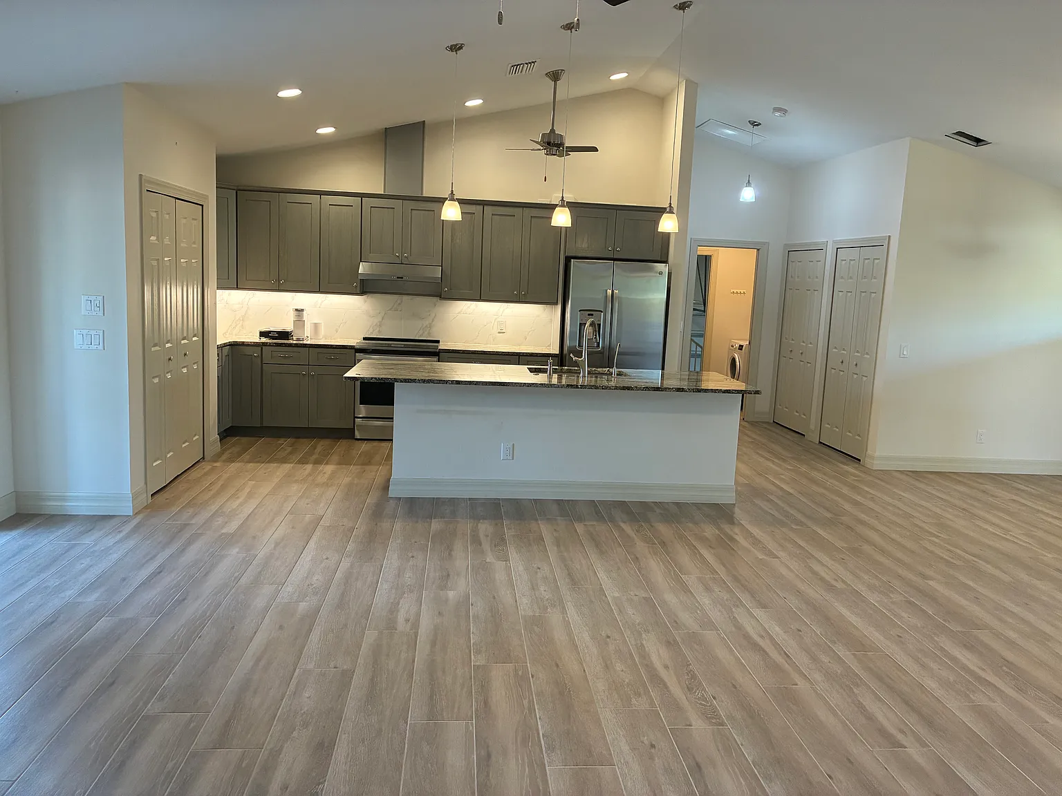3 bed, 1686 sqft, $2,900 — Photo 4
