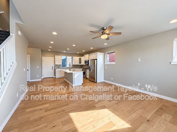 2nd image of 712 Blackstone Ln