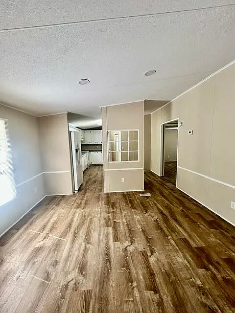 3 bed, 2.0 bath, 1680 sqft, $1,600 — Photo 4
