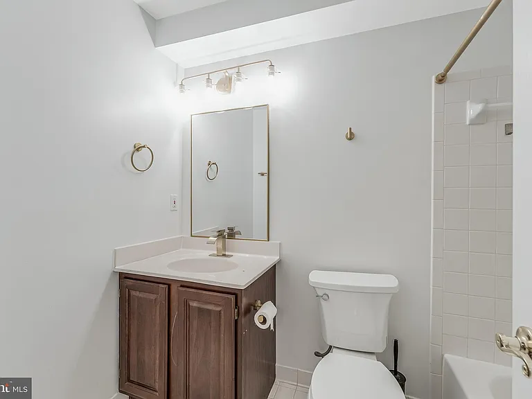 2029 Magarity Ct — Photo 43