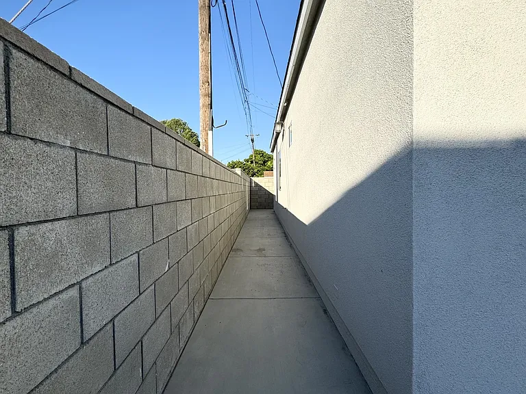 8035 15th St — Photo 14